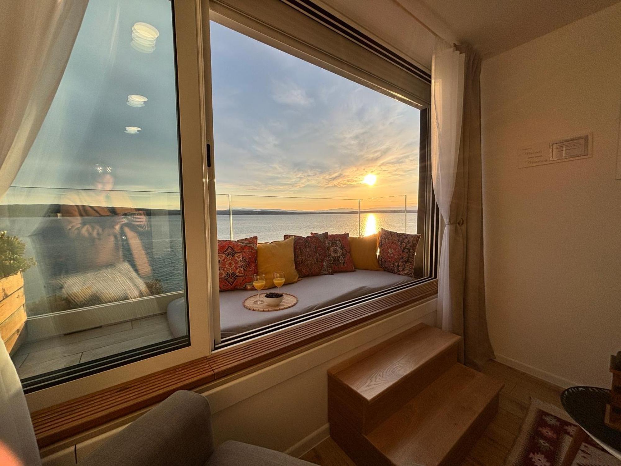 Nirvana Crikvenica Luaran gambar