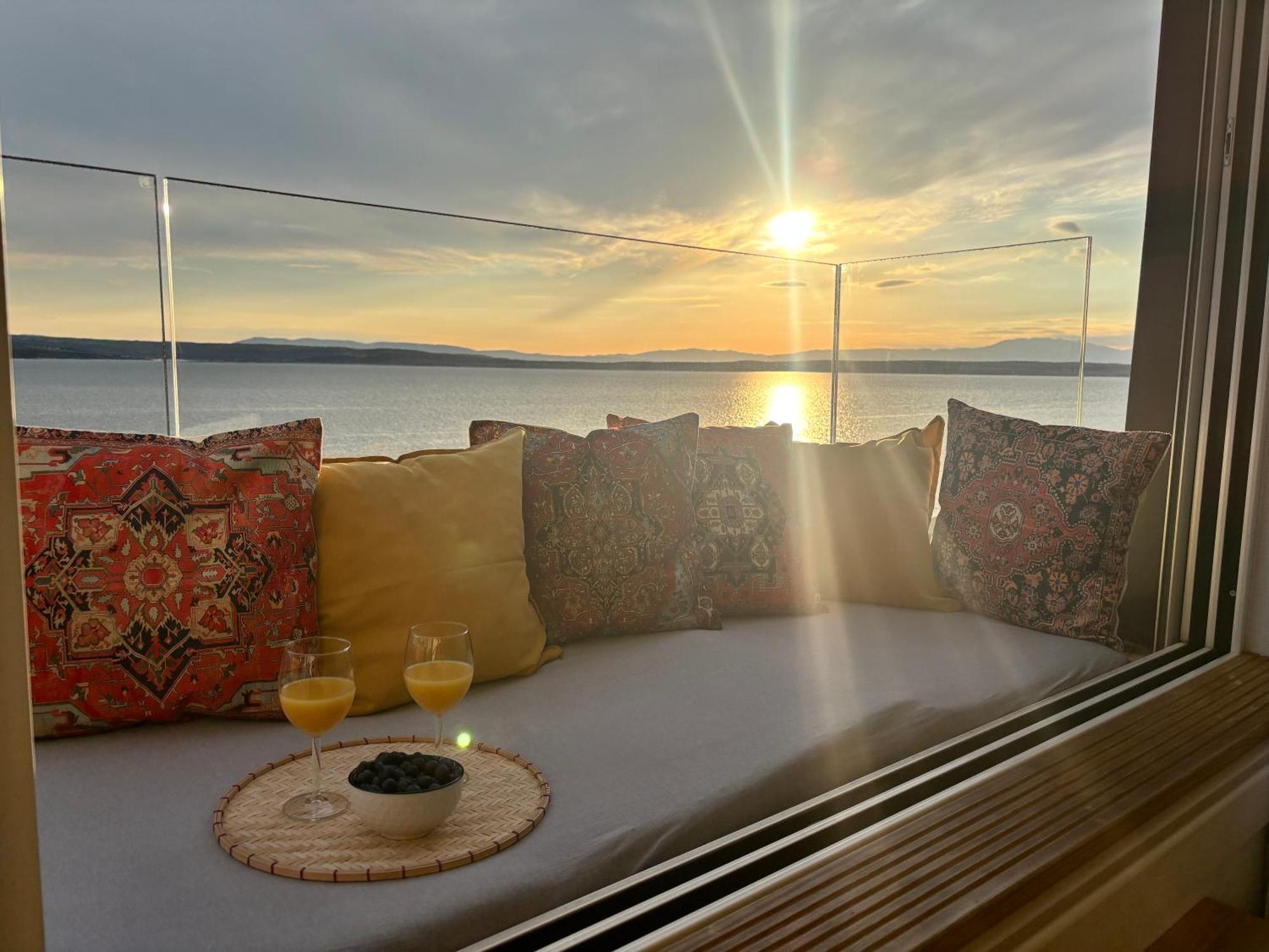 Nirvana Crikvenica Luaran gambar